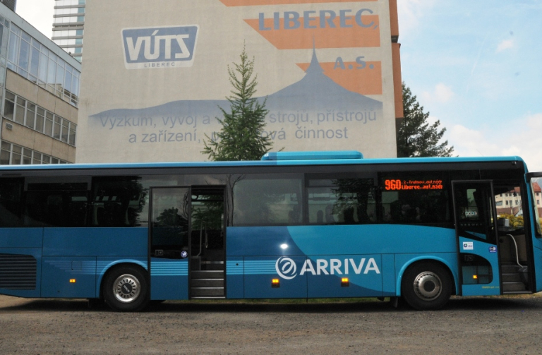 Z Trutnova do Liberce jezdí cestující novým typem autobusu s plnohodnotným informačním systémem 